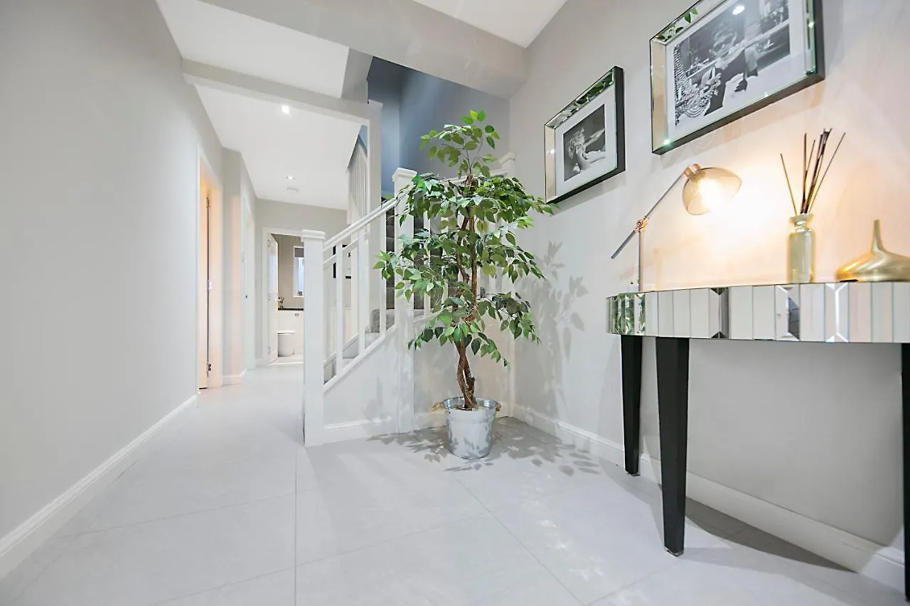 Countesswells Crescent Villa ✪ Grampian Lettings Ltd Aberdeen