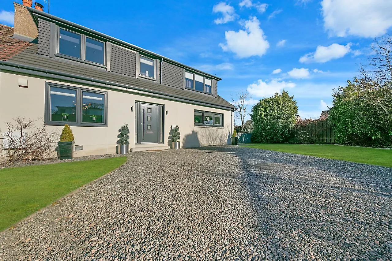 Countesswells Crescent Villa ✪ Grampian Lettings Ltd Aberdeen