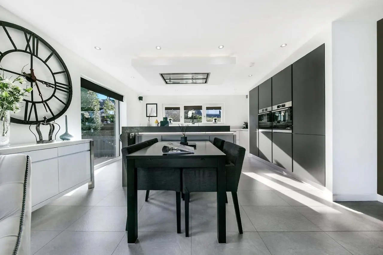 Countesswells Crescent Villa ✪ Grampian Lettings Ltd Aberdeen