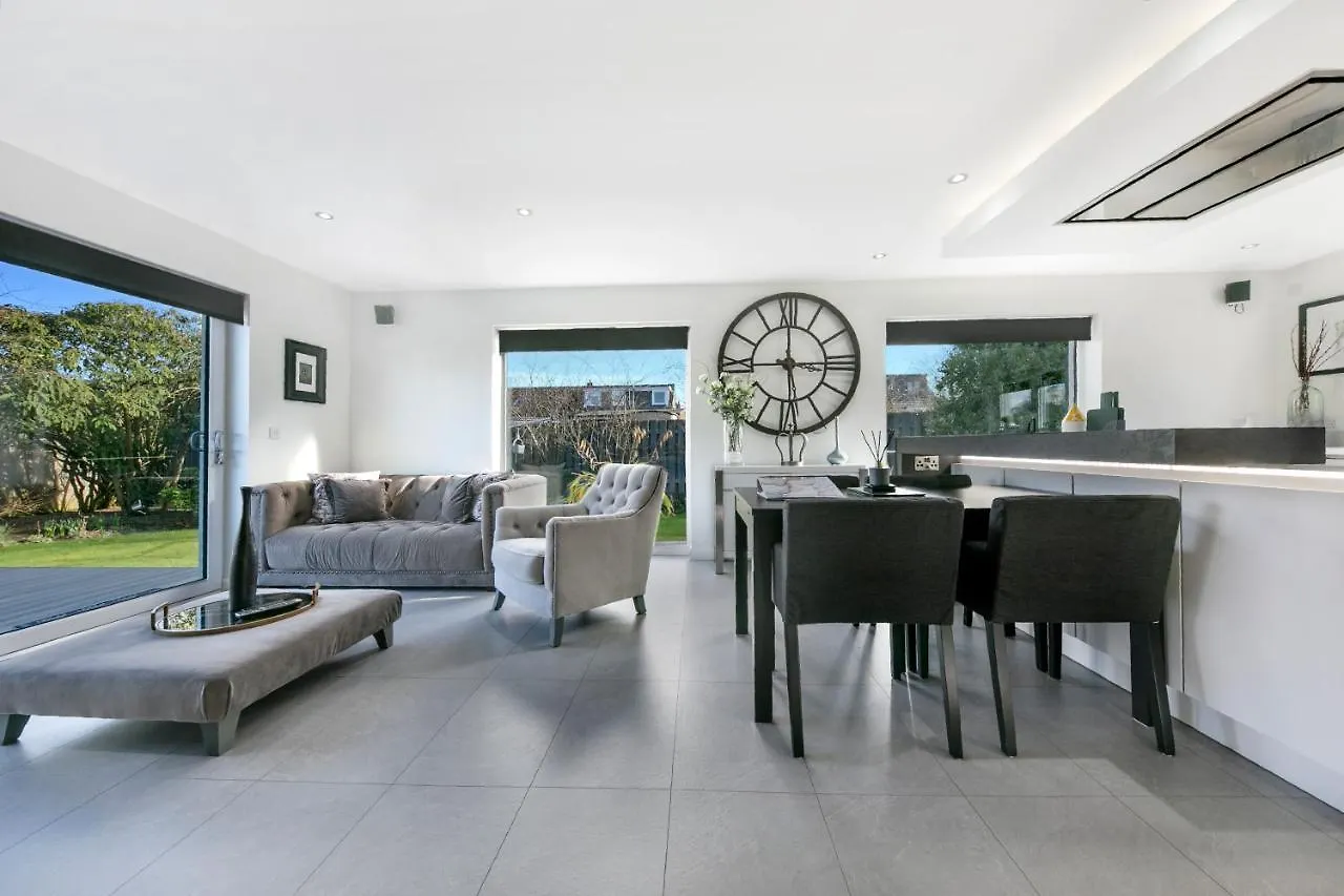 Countesswells Crescent Villa ✪ Grampian Lettings Ltd Aberdeen United Kingdom